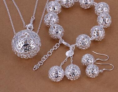 Silver-plated Three-dimensional Ball Pendant Jewelry