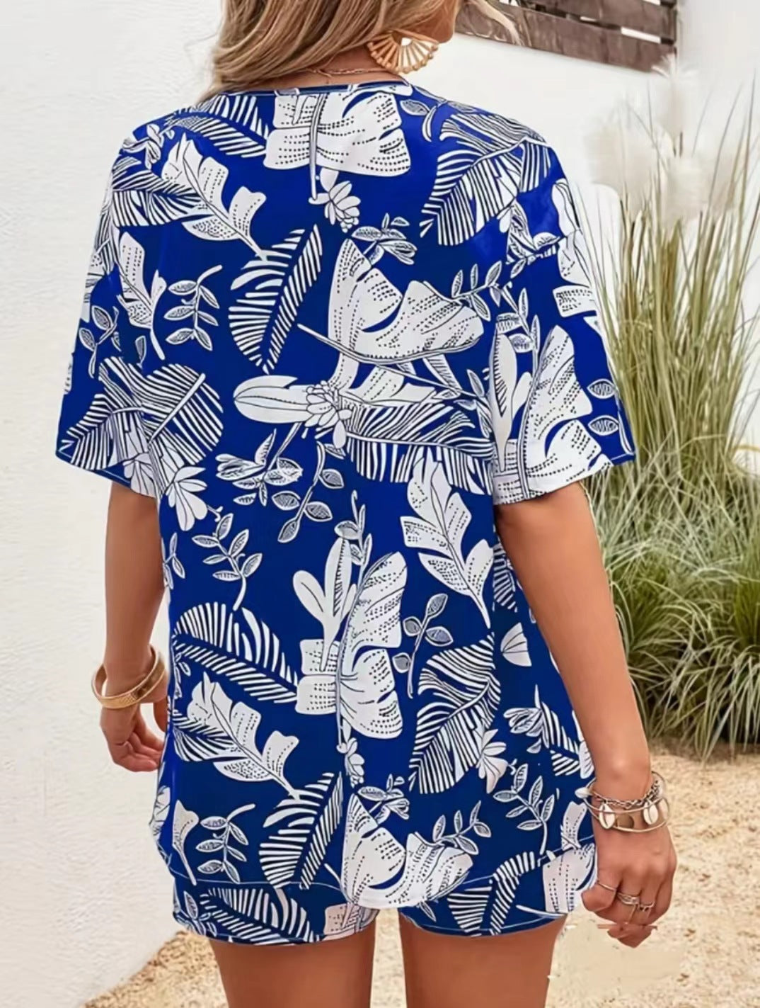 Zweiteiliges Damen-Set mit Print – Oberteil & lange Shorts