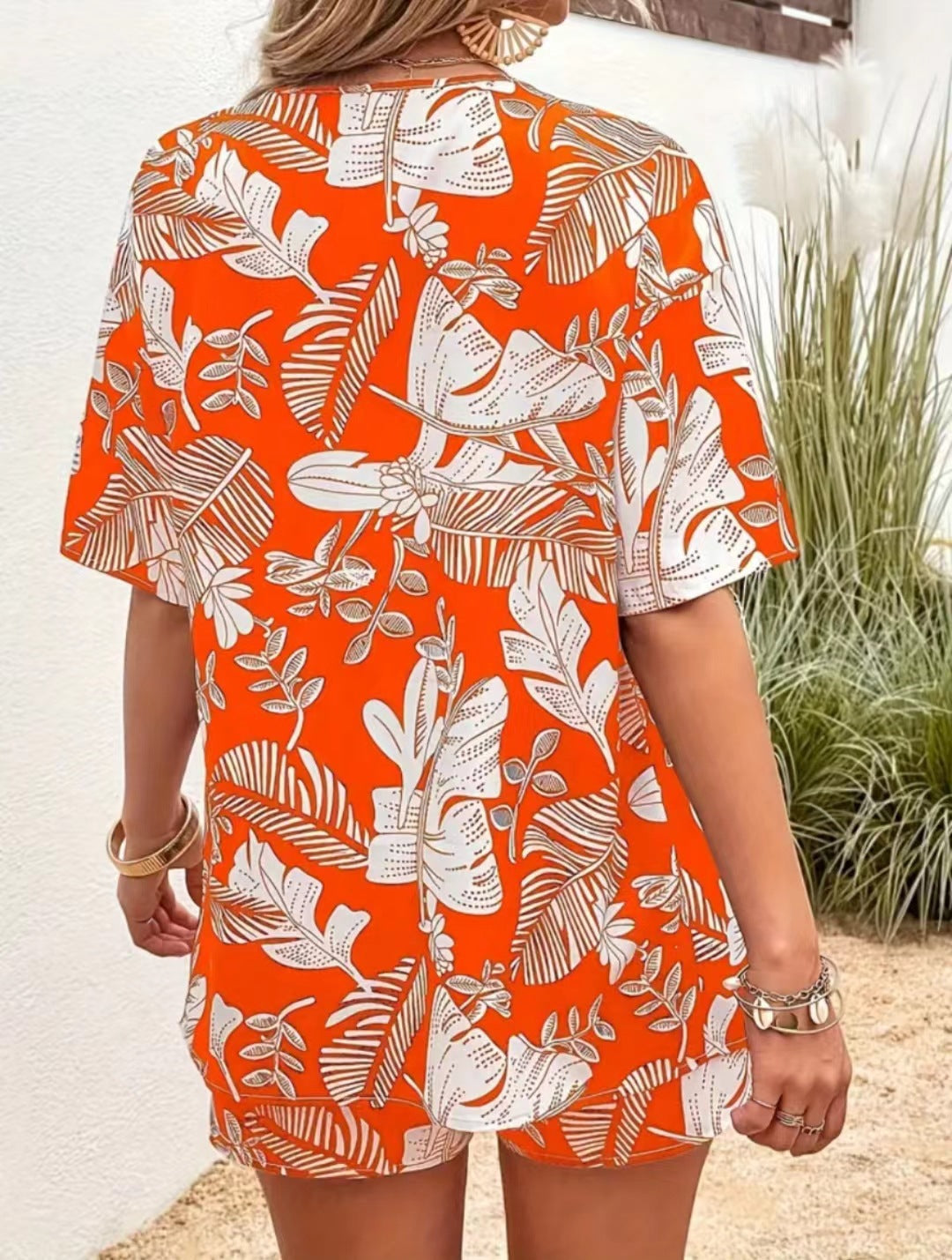 Zweiteiliges Damen-Set mit Print – Oberteil & lange Shorts